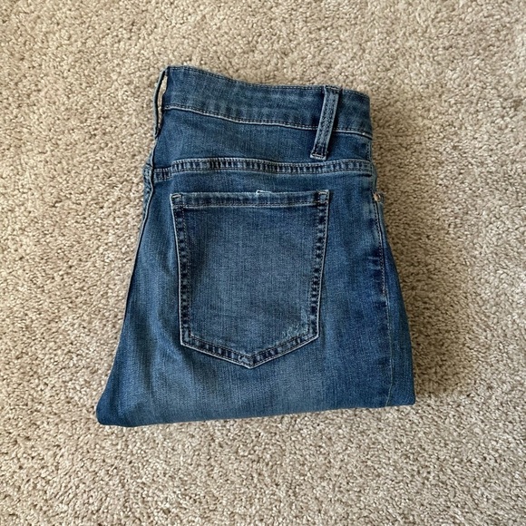 Lee Indigo Crop Jeans 12 EUC - Picture 4 of 9